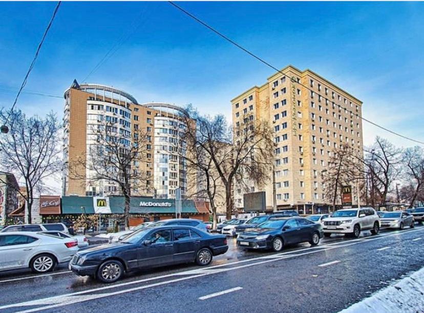 Суперкомфортная 1-Ком Квартира В Самом Центре Г.Алматы アルマトイ エクステリア 写真
